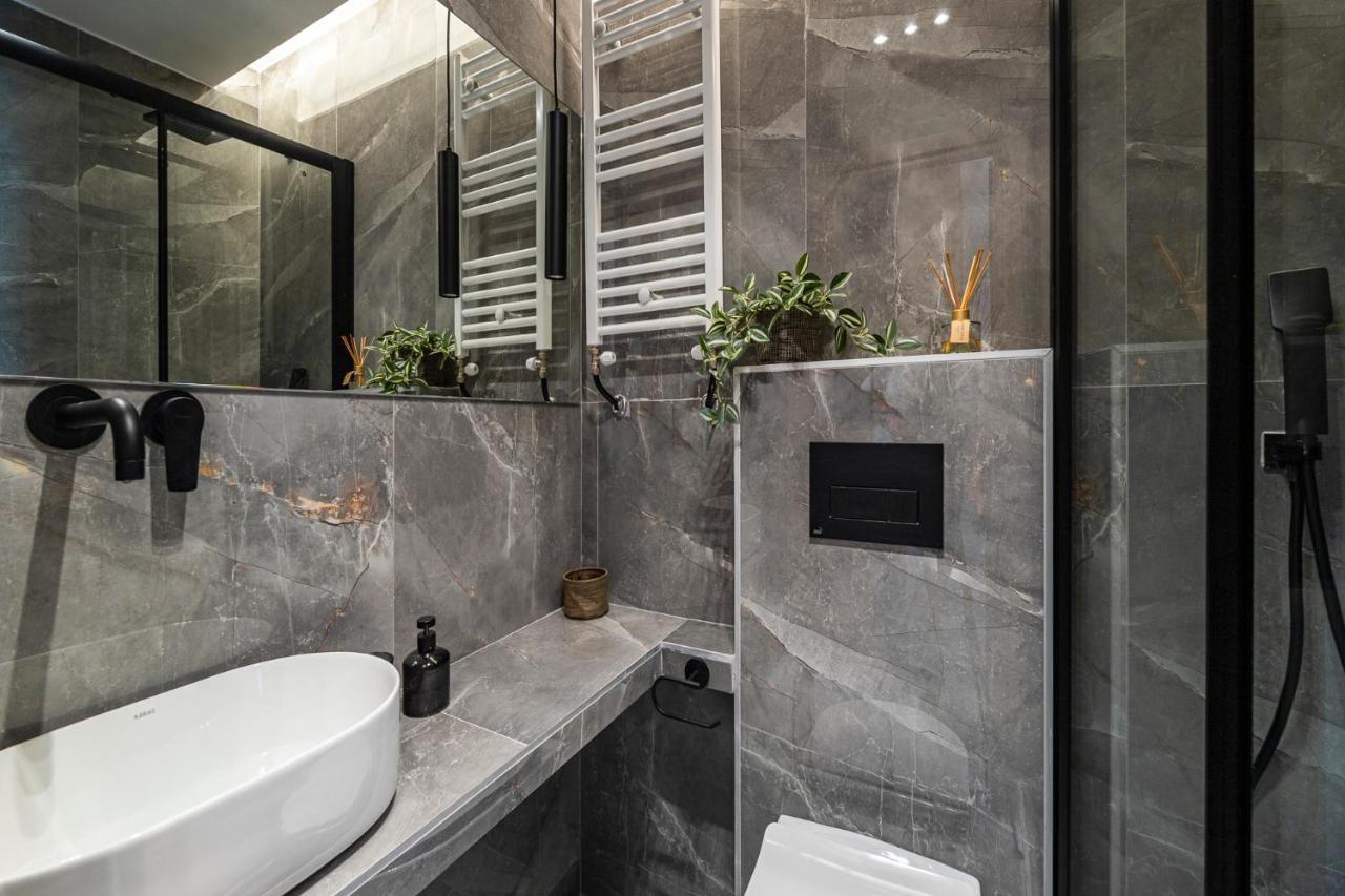 Juno By Halu! Stylish Apt In The Center Thessaloniki Exterior photo